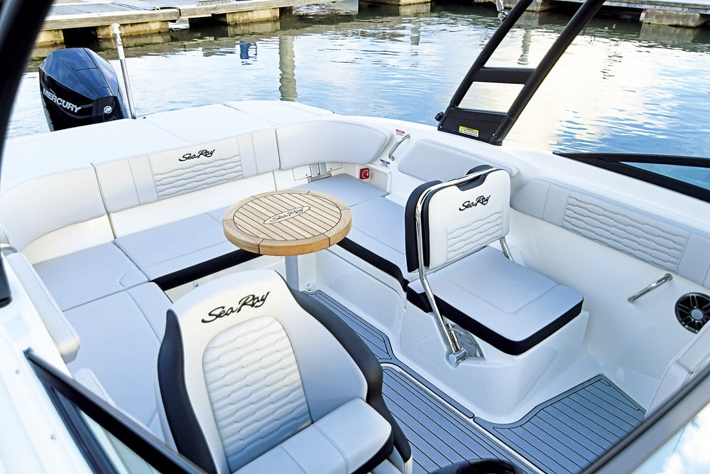 Sea Ray - The cockpit design provides a good level of protection for all.