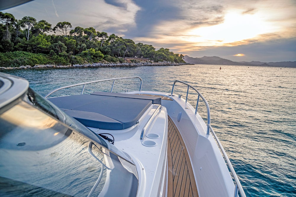 Nimbus-T11 Sundeck