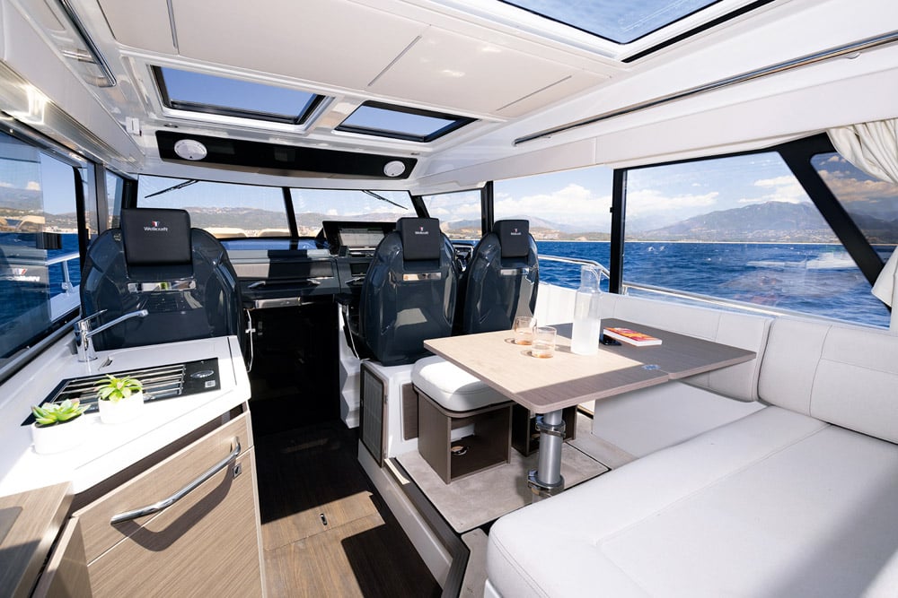 WELLCRAFT 355 wheelhouse