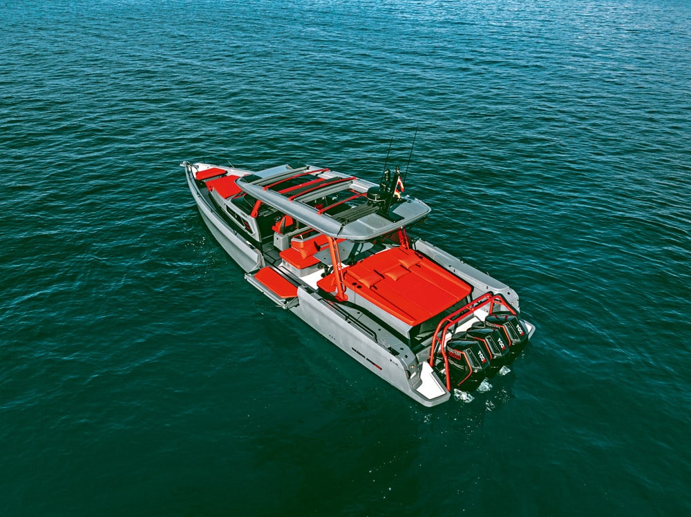 The foredeck has gullwinng doors either side topped with signature leather..