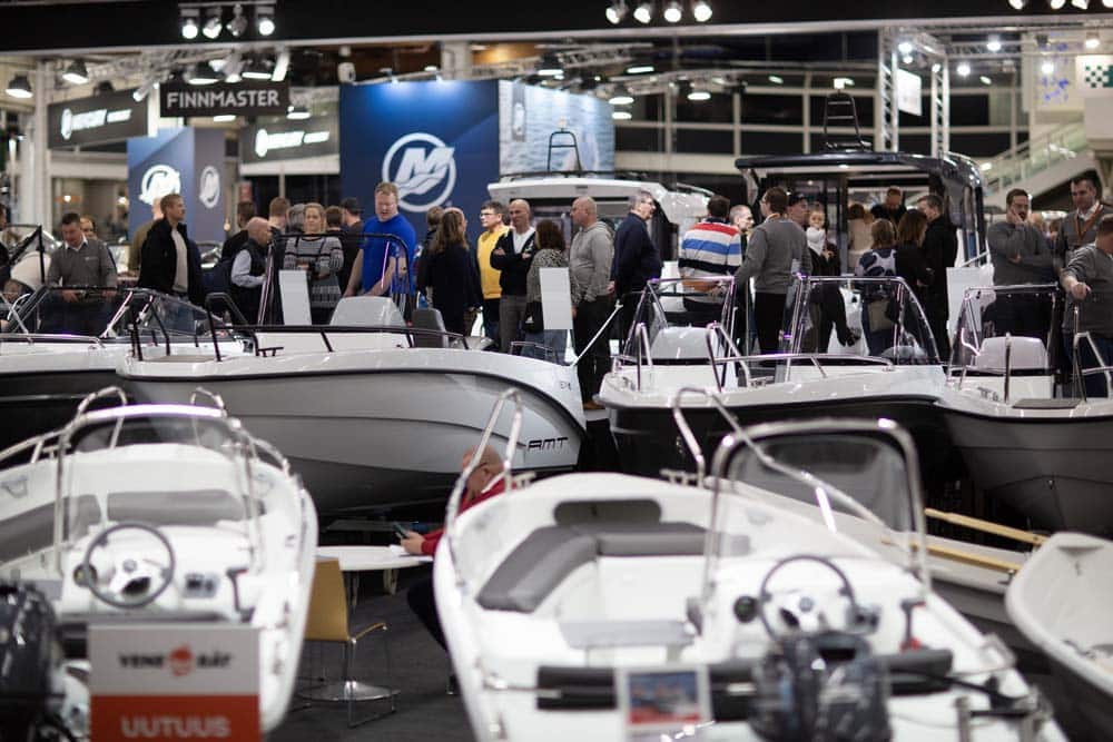 Vene 25 Båt. Helsinki International Boat Show