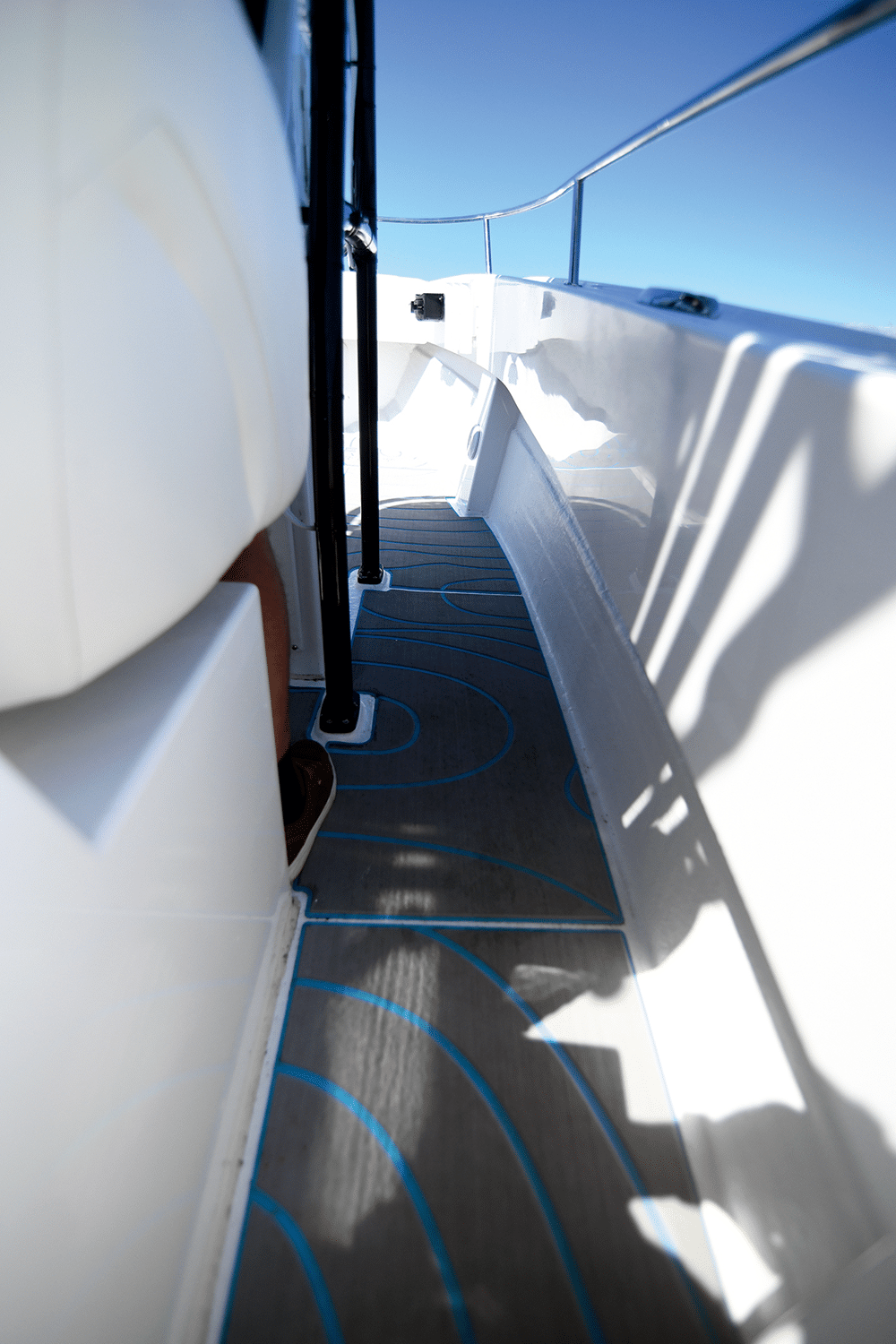 Hurracane 12 side deck