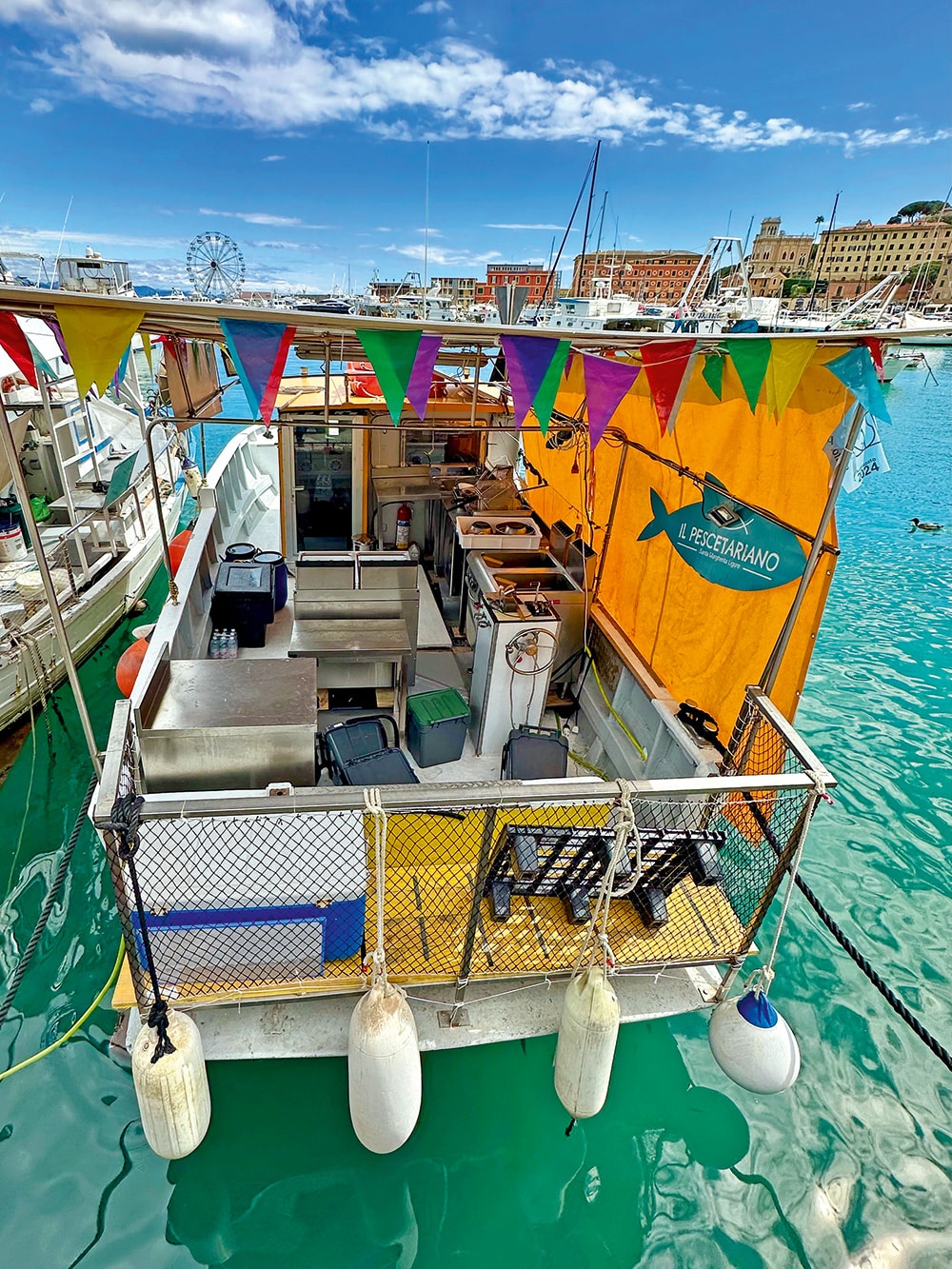 Fried squid, anchovy and shrimp doesn`t get much fresher (not sure about the risk assessments though?!)