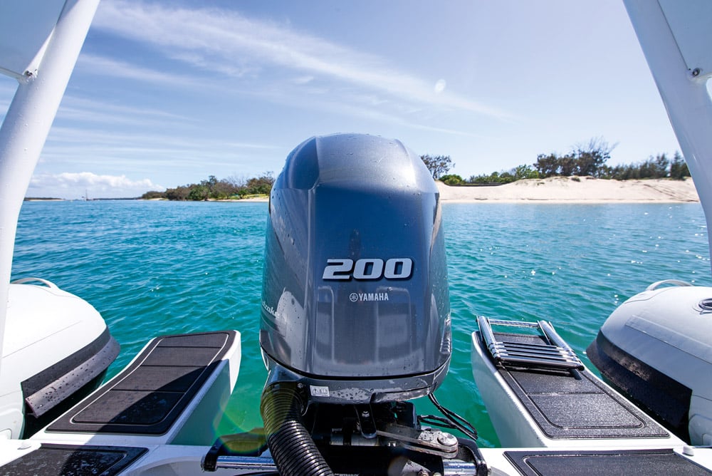 Highfield 700 Sport Yamaha 200