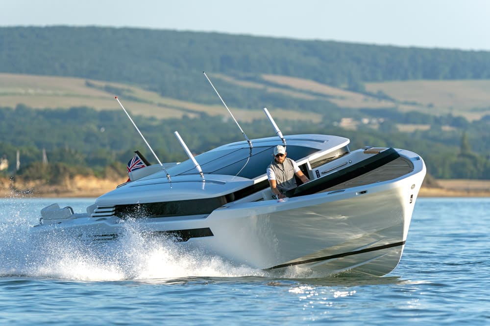 Leading luxury tender builder, Compass, reveal their latest creation, a 10.3m Limousine for MY ‘Jester’ & MY ‘Infinite Jest’.