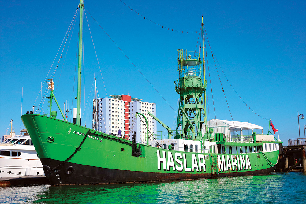 Haslar marina green ship