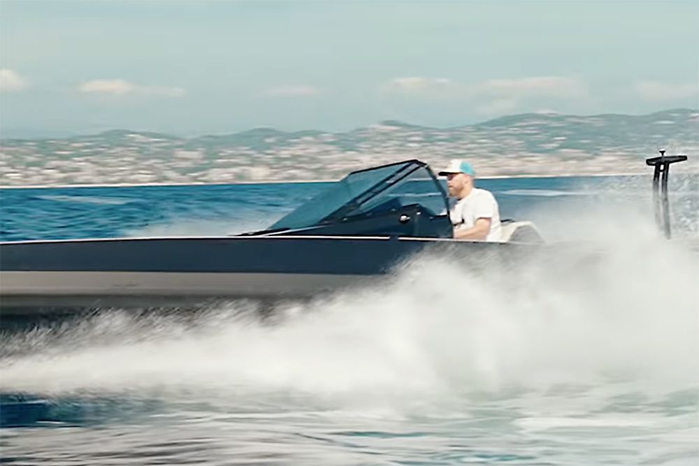 Iron 907 RIB flying at speed
